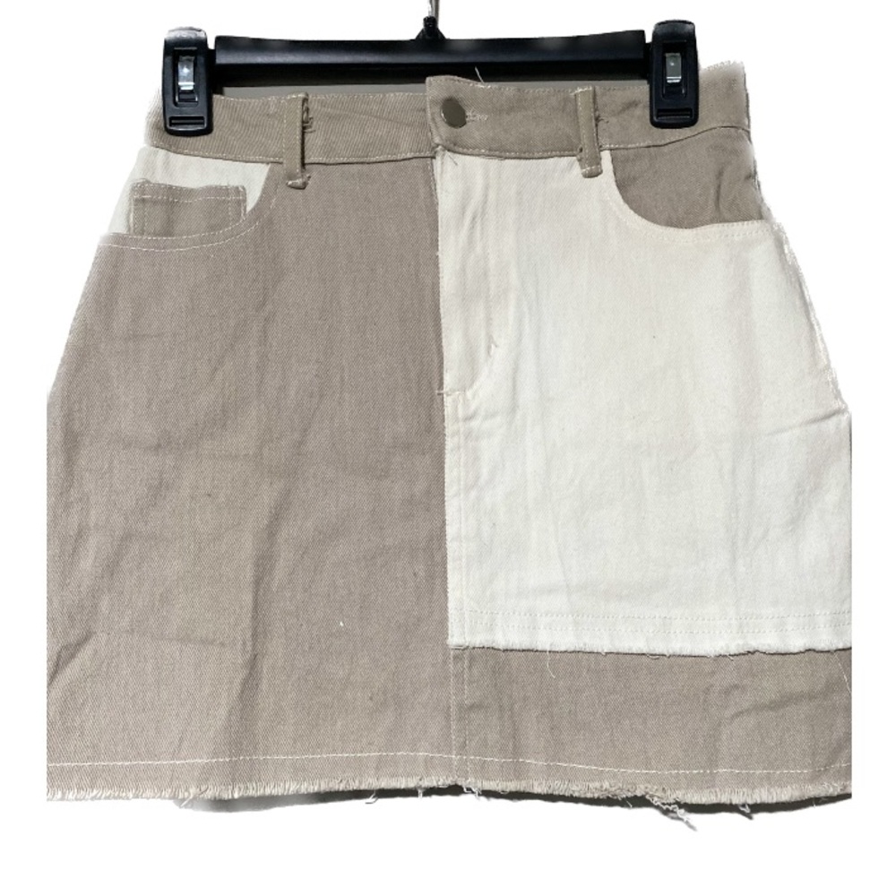 Rue 21. Mini skirt. NWT